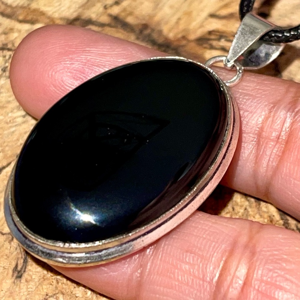 Black Onyx Pendant 1 7/8” - Picture 6 of 13